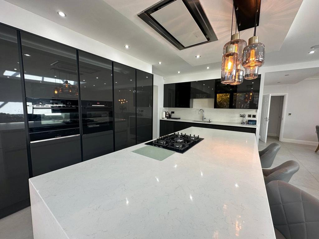 Kitchen (2)