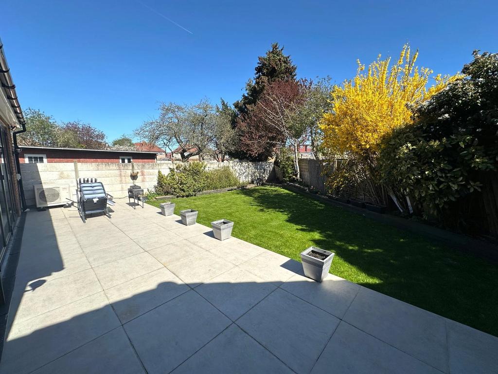 Garden (2)