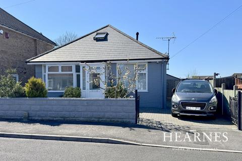 3 bedroom chalet for sale, Pine Avenue, Parkstone, Poole, BH12