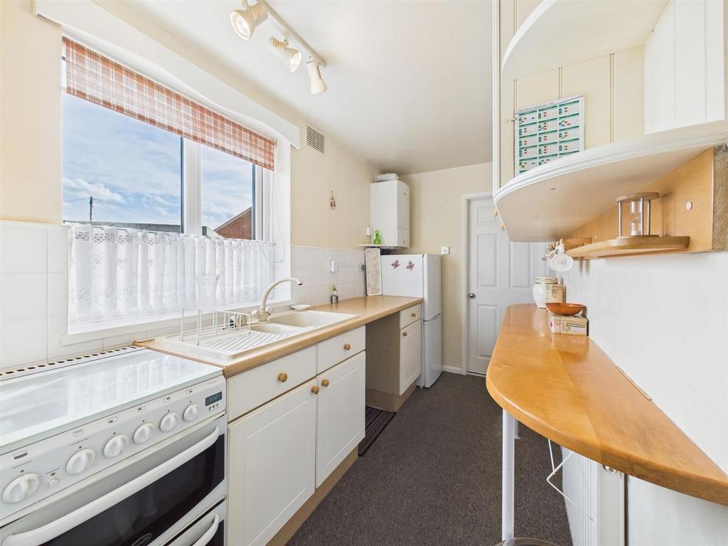 Kitchen: