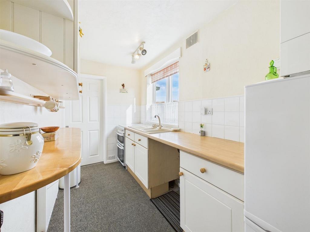 Kitchen: