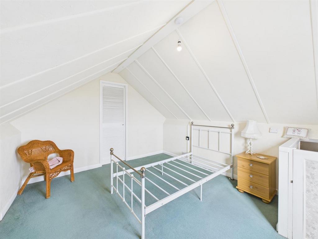 Bedroom: