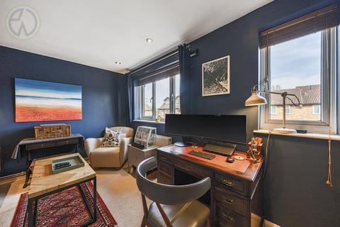 109 Brangwyn Crescent, London, SW19 2UA