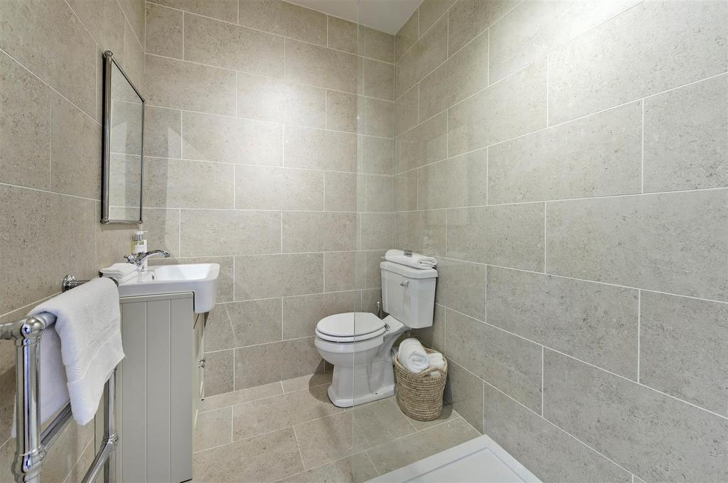 Shower room.jpg