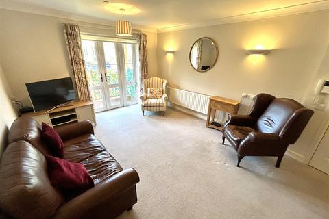 2 bedroom retirement property for sale, Malmesbury Road, Chippenham