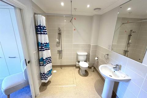 2 bedroom retirement property for sale, Malmesbury Road, Chippenham