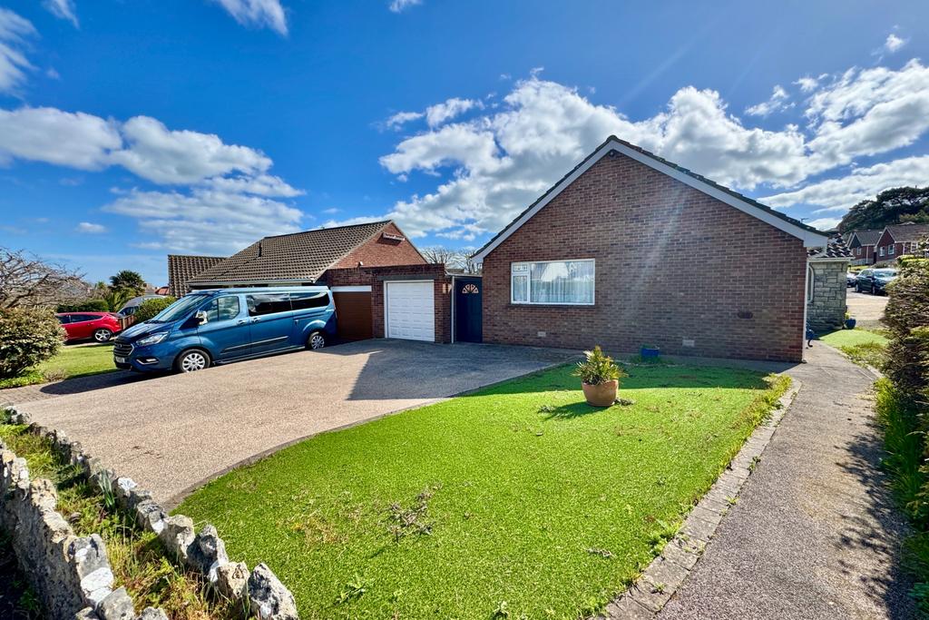 Side Garden, Second Garage &amp; Parking