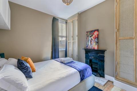 Lower Flat, 65 Mafeking Avenue, Brentford, TW8 0NL