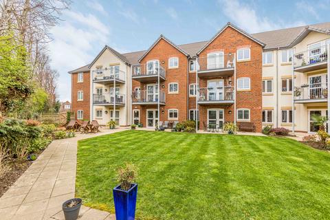 1 bedroom flat for sale, St. Marys Road, Hayling Island, Hampshire, PO11