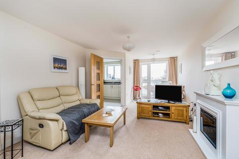 1 bedroom flat for sale, St. Marys Road, Hayling Island, Hampshire, PO11