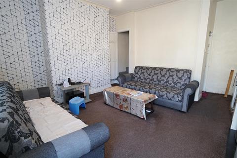 2 bedroom terraced house for sale, Harewood Street, Bradford