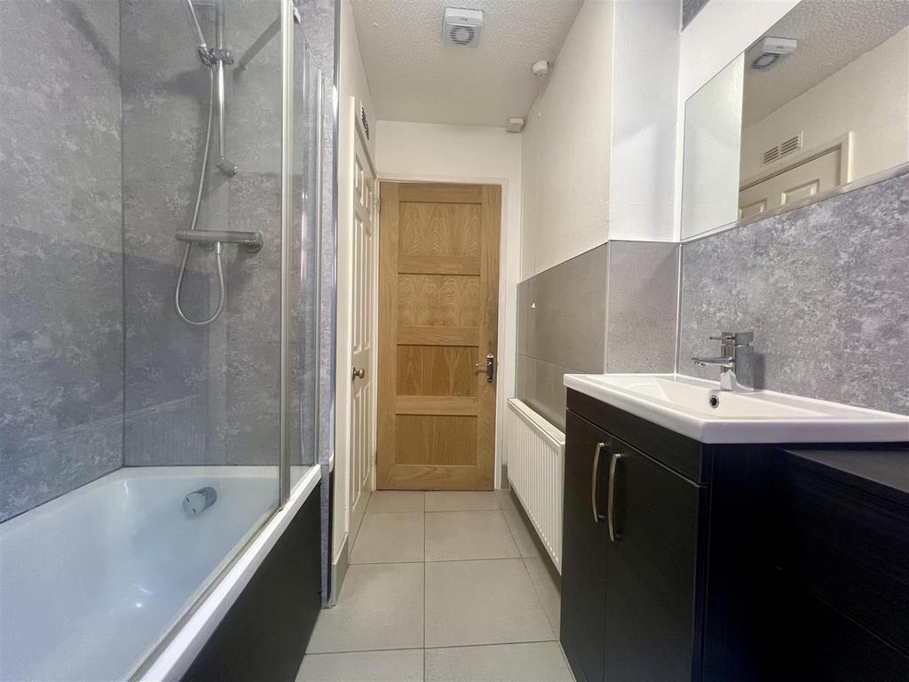 Family bathroom