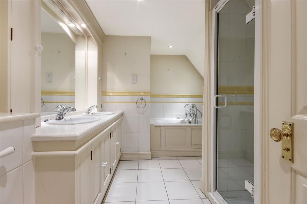 Ensuite Bathroom