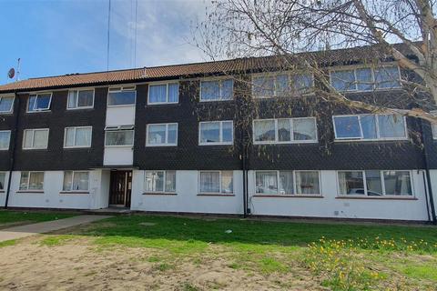 2 The Dell, Feltham, TW14 0JF