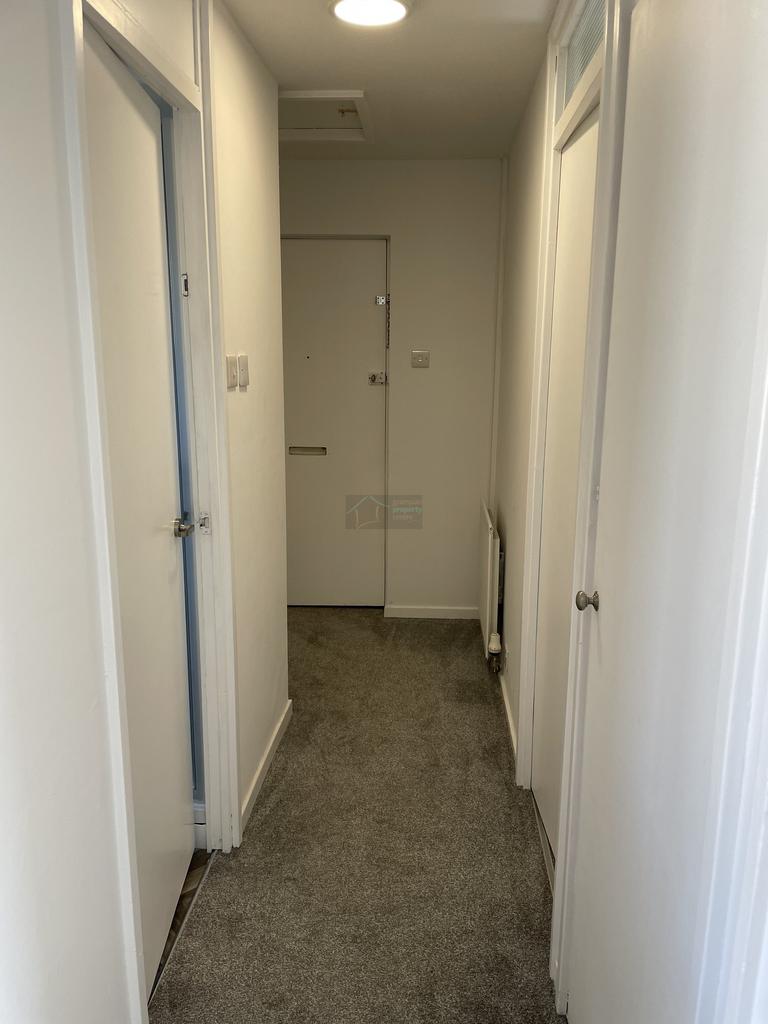 Hallway.JPG
