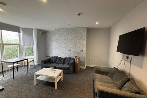 4 bedroom house to rent, 1 185 Kirkstall Lane, Leeds