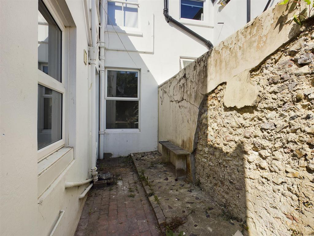 CAM00771 P1-PR0093-STILL10.jpg