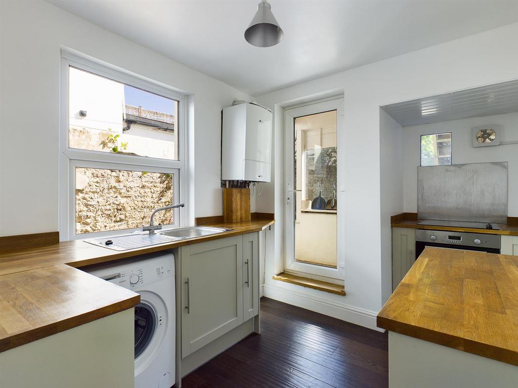 CAM00771 P1-PR0093-STILL06.jpg