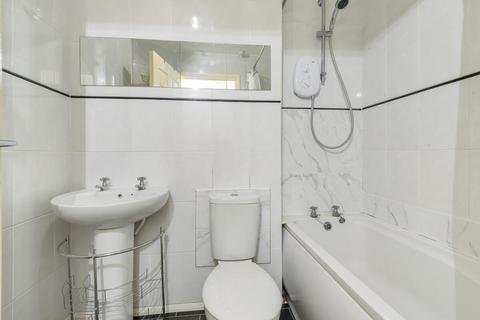 undefined, Reading,  Berkshire,  RG30