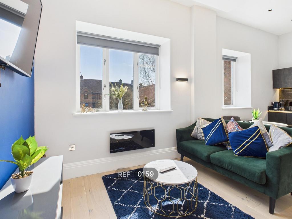 Kitchen &amp; Living area