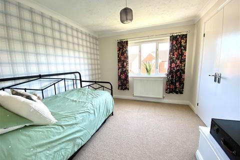 19 Corsten Drive, Shrewsbury, SY2 5TJ