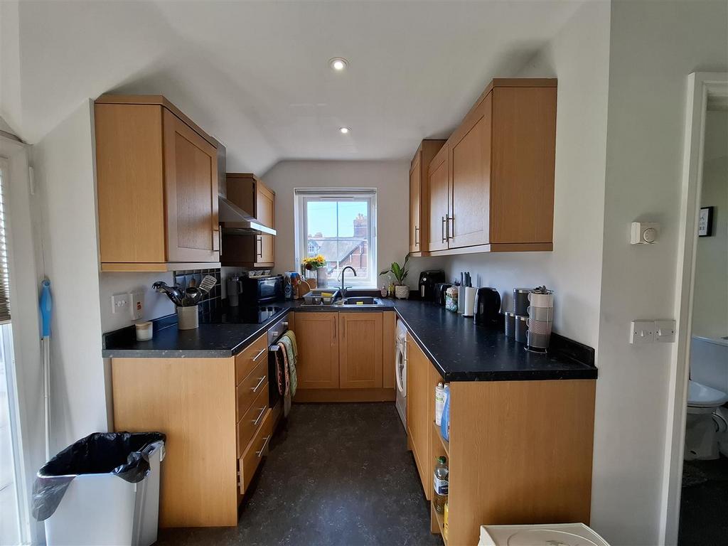 Kitchen1.jpg