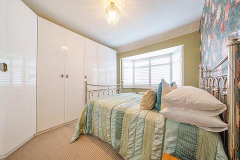 38 Diamond Road, Ruislip, HA4 0PG