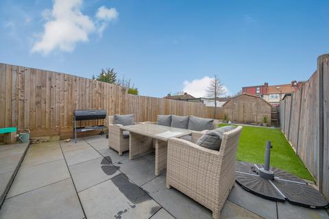 38 Diamond Road, Ruislip, HA4 0PG