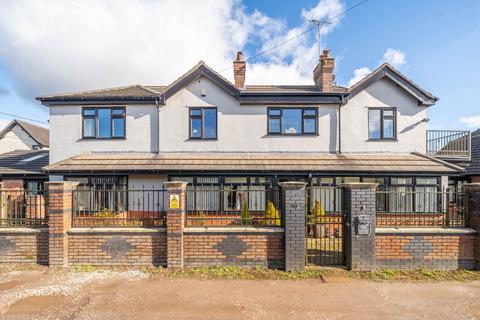 5 bedroom detached house for sale, Windmill Hill Stoke-on-Trent, Staffordshire, ST3 7PG
