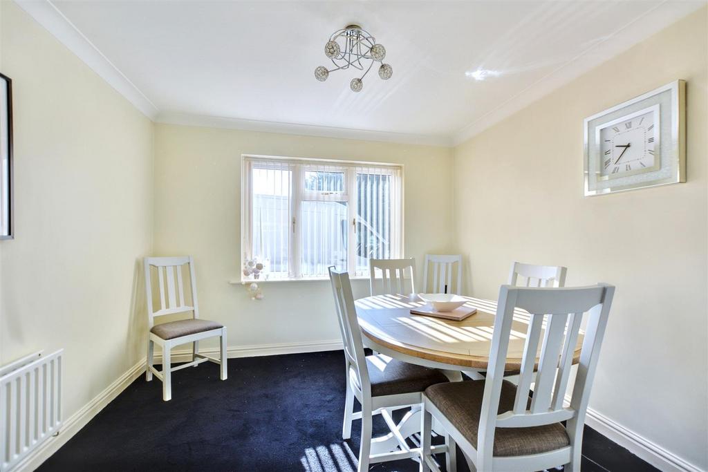 Dining Room 1.jpeg