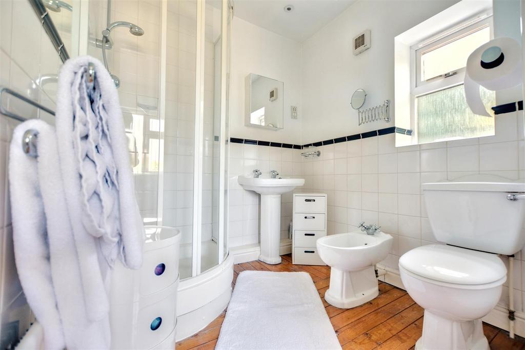 En Suite.jpeg