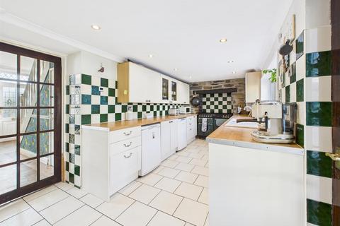95 Pencoed Road, Burry Port, SA16 0PN