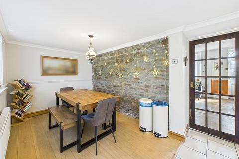 95 Pencoed Road, Burry Port, SA16 0PN
