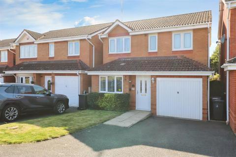 30 Campbell Close, Nuneaton, CV10 9PZ