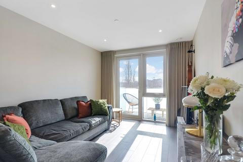 2 bedroom apartment for sale, at Discovery House, Juniper Drive, London SW18