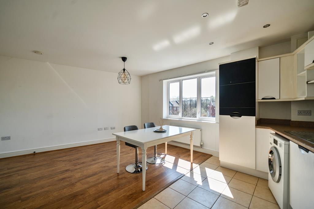Kitchen/Dining Area