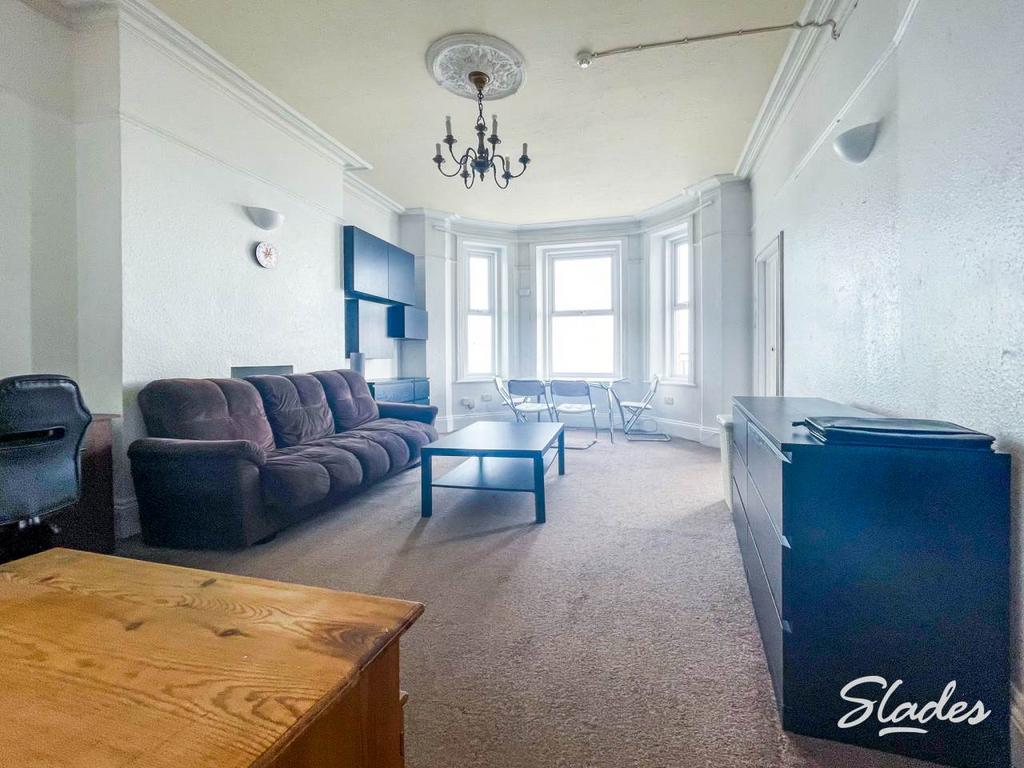 5 undercliff lounge