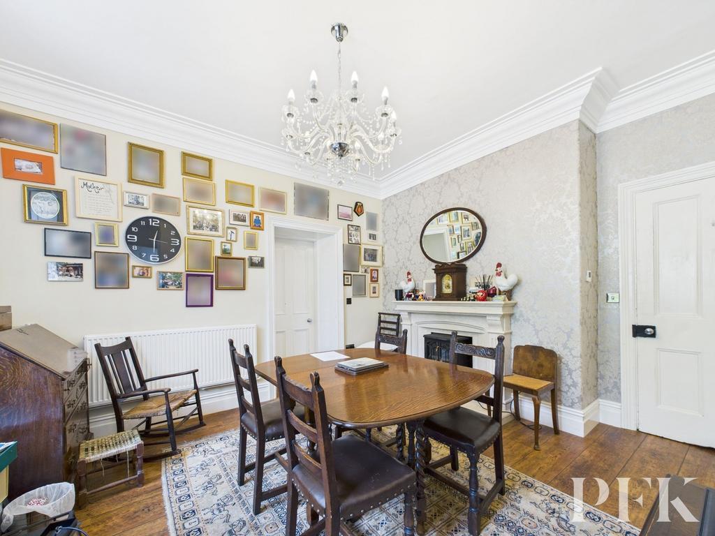 3rd Reception Room 3/Office