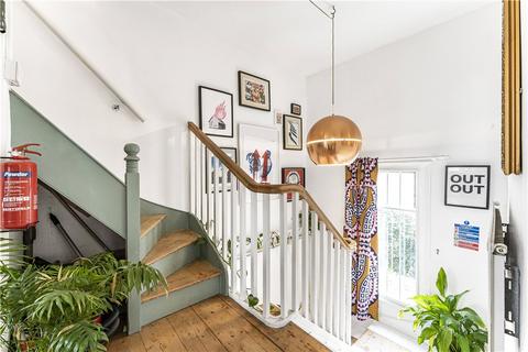 2 bedroom apartment to rent, Talbot Road, London, N15