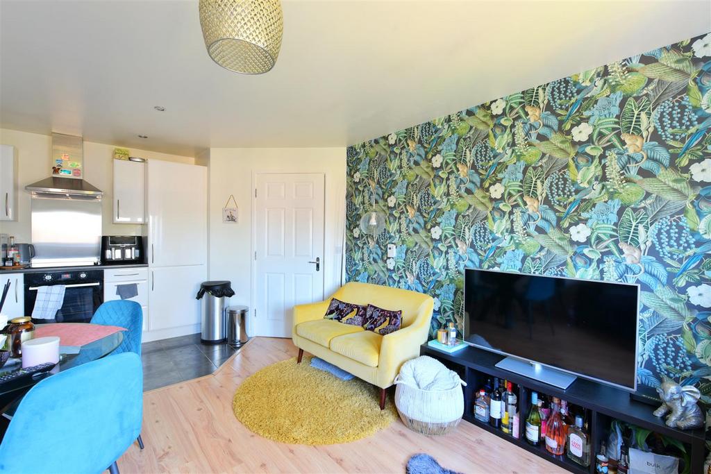 Kitchen/ Living Area