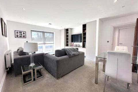 2 bedroom apartment to rent, Aspen Place, Bushey Heath