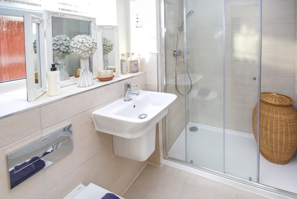 Ensuite.jpeg