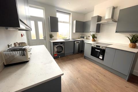 6 bedroom house share to rent, Delph Lane, Leeds LS6