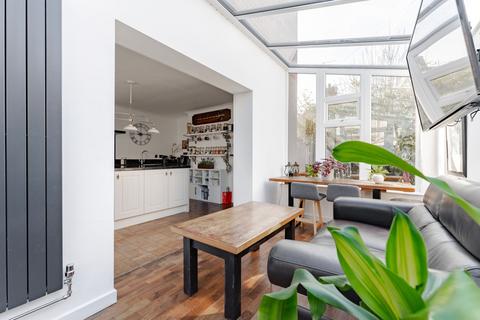 3 bedroom detached house for sale, Beach Road, Gorleston