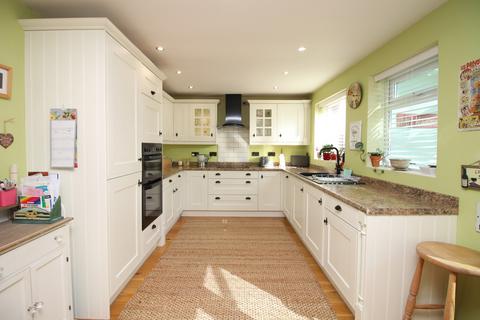 3 bedroom detached house for sale, Caernarfon Close, Thornton-Cleveleys