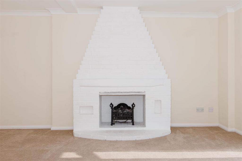 For Sale by Aspire Residential   London Road
