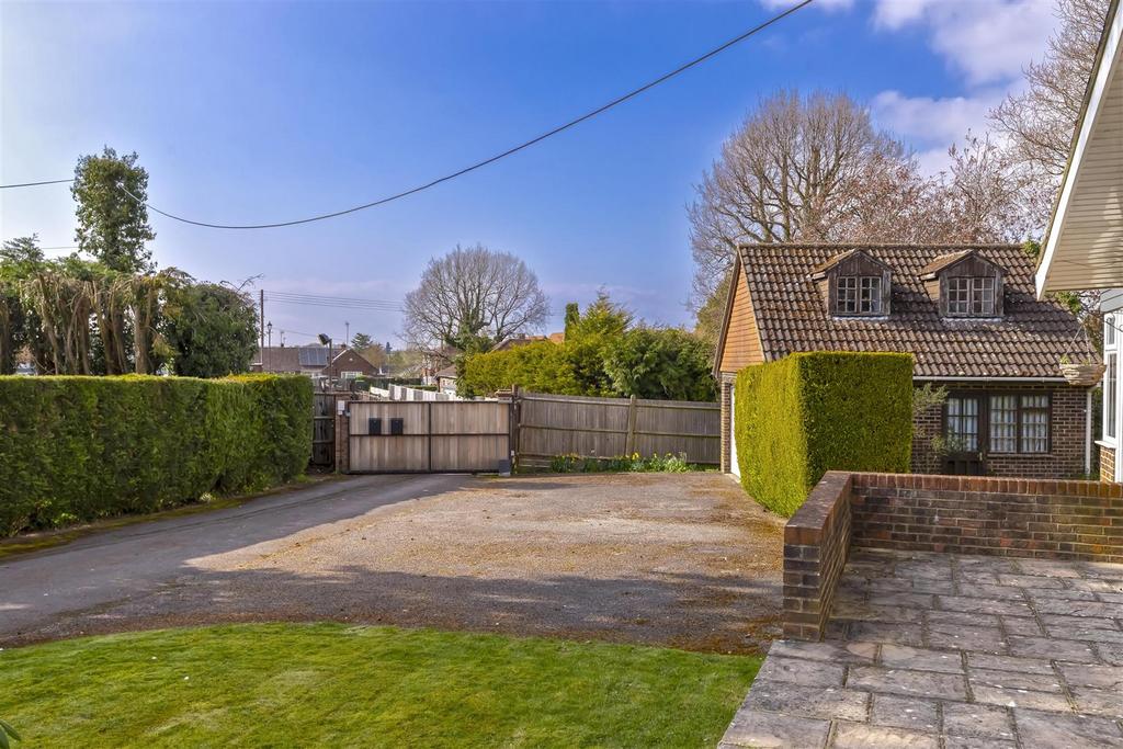 For Sale by Aspire Residential   London Road