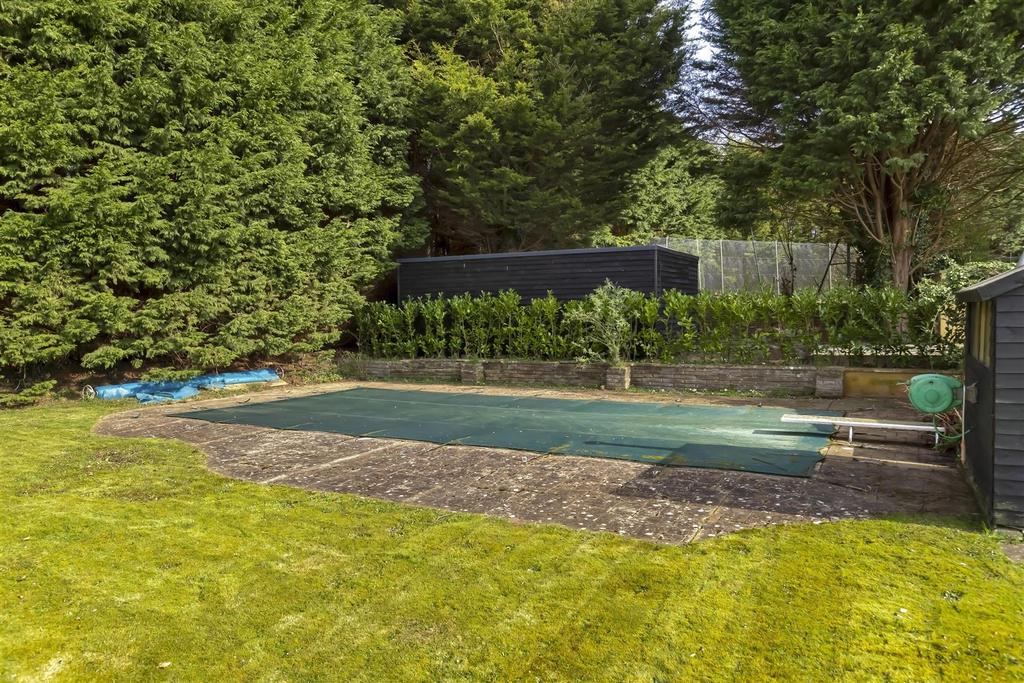 For Sale by Aspire Residential   London Road