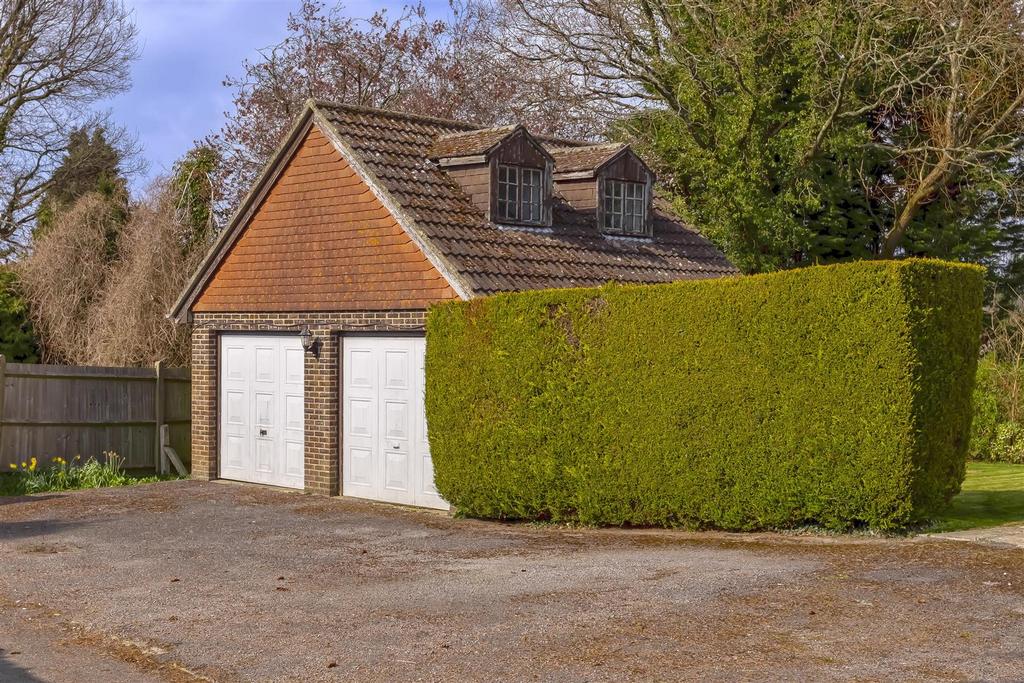 For Sale by Aspire Residential   London Road