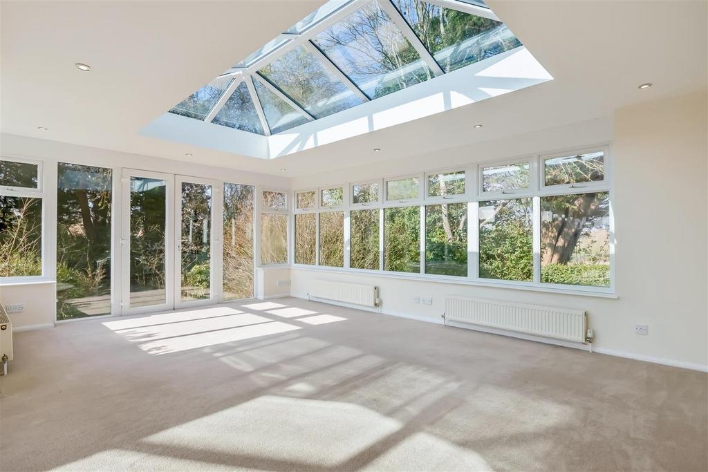 For Sale by Aspire Residential   London Road